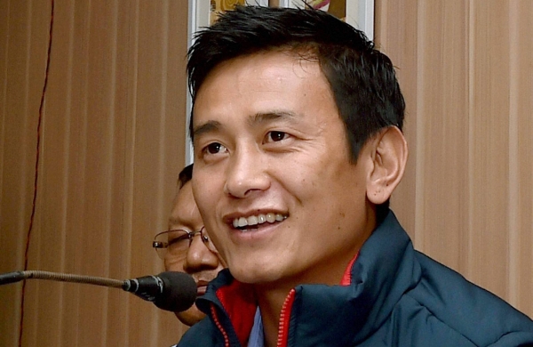 Sikkim polls: Bhaichung Bhutia auctions jerseys to raise funds