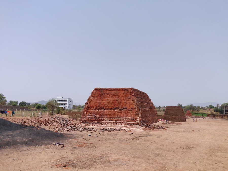 Chhattisgarh: Five suffocate to death at brick kiln, one hospitalized