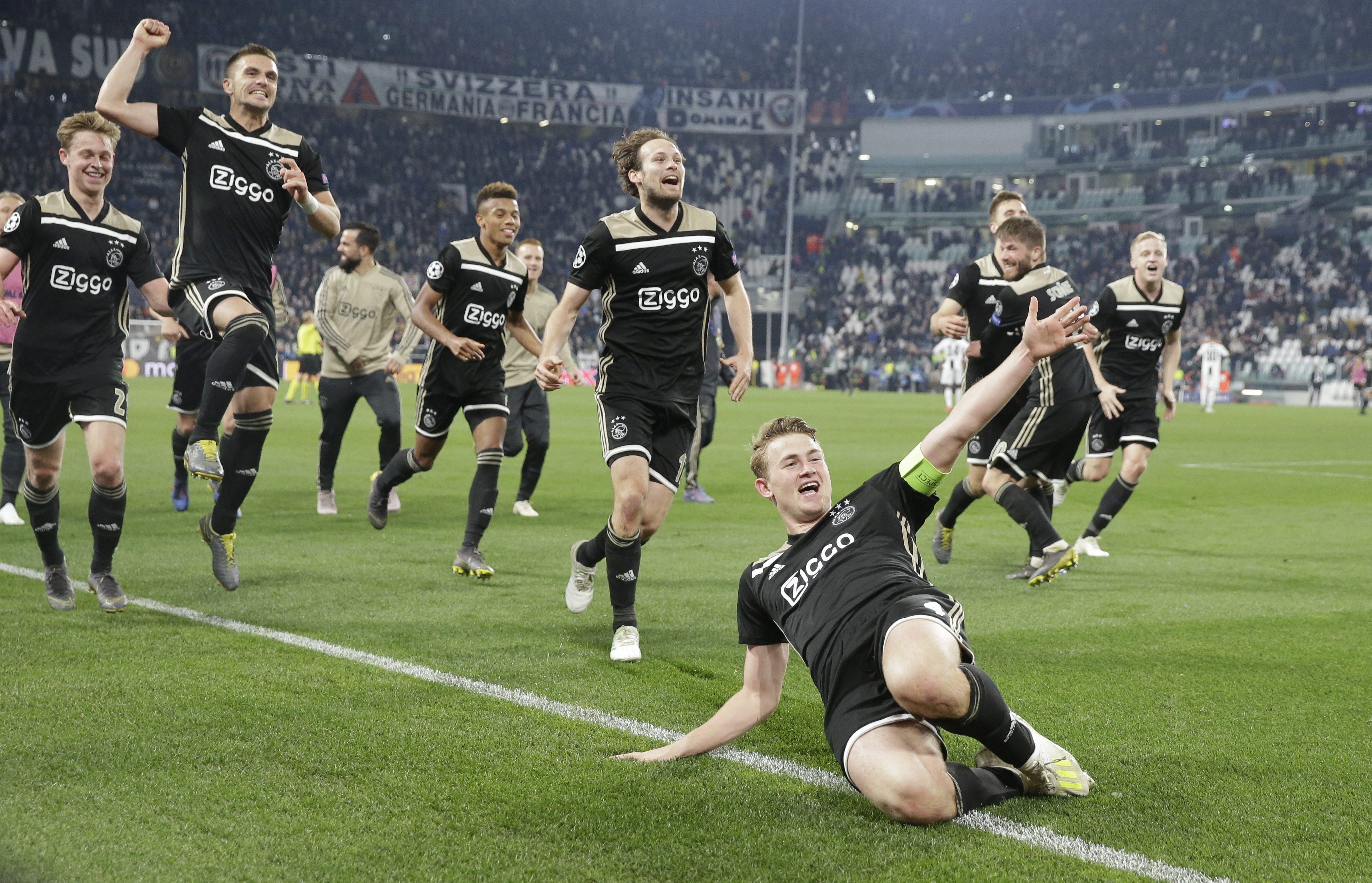 Ajax stun Ronaldos Juventus to reach Champions League semis