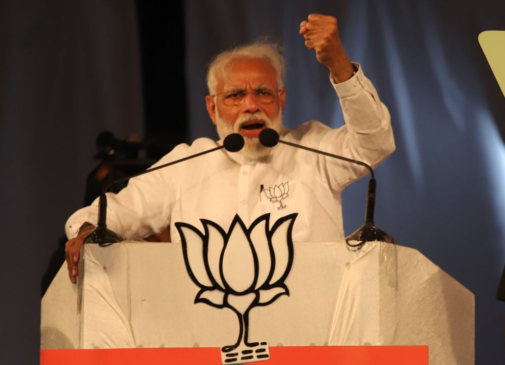 Rallies come to a close in UP; Modi, Priyanka make last-minute pitch