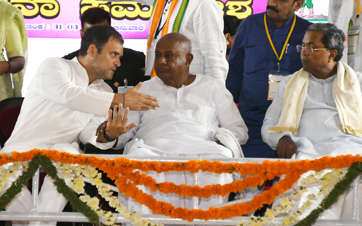 Siddu for CM remark widens instability in Karnataka