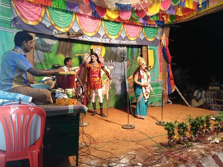 Stage artistes in TN in trouble as police read the EC ‘act’ wrong