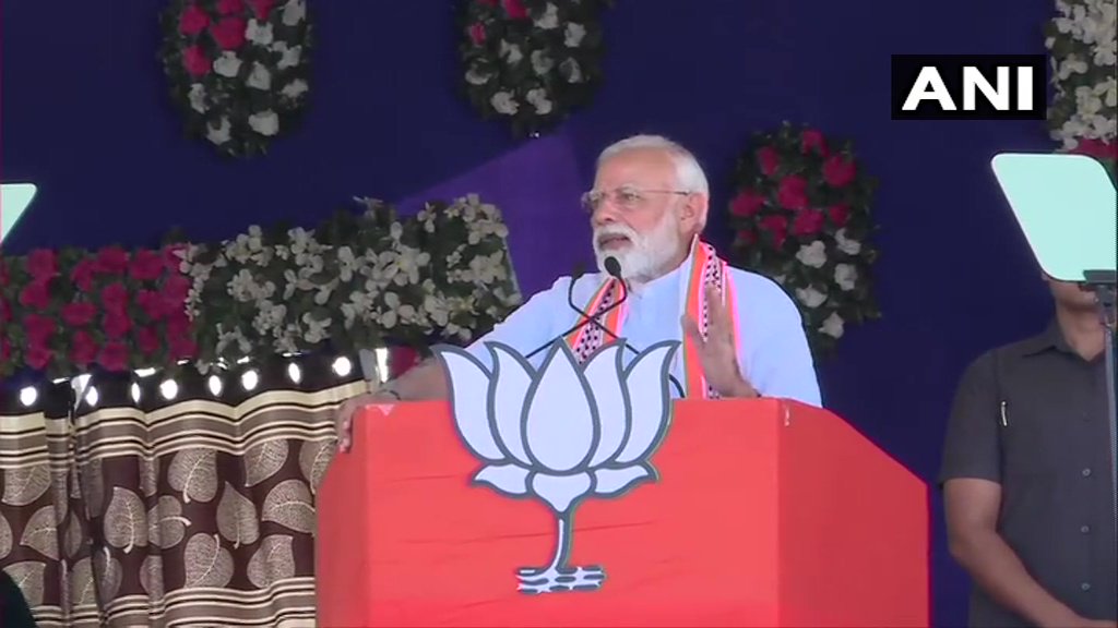 PM Modi invokes Balakot again, tears into Congress in Gujarat rally