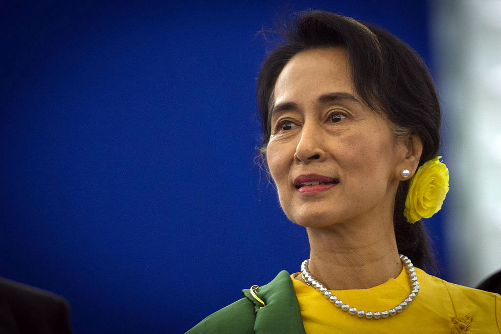 Suu Kyi tries to save face with Myanmar reporters release