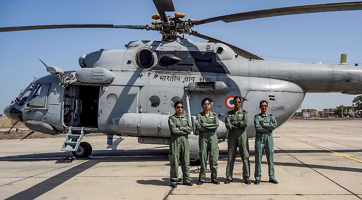 All-women Indian Air Force crew flies Mi-17 copter for first ever time