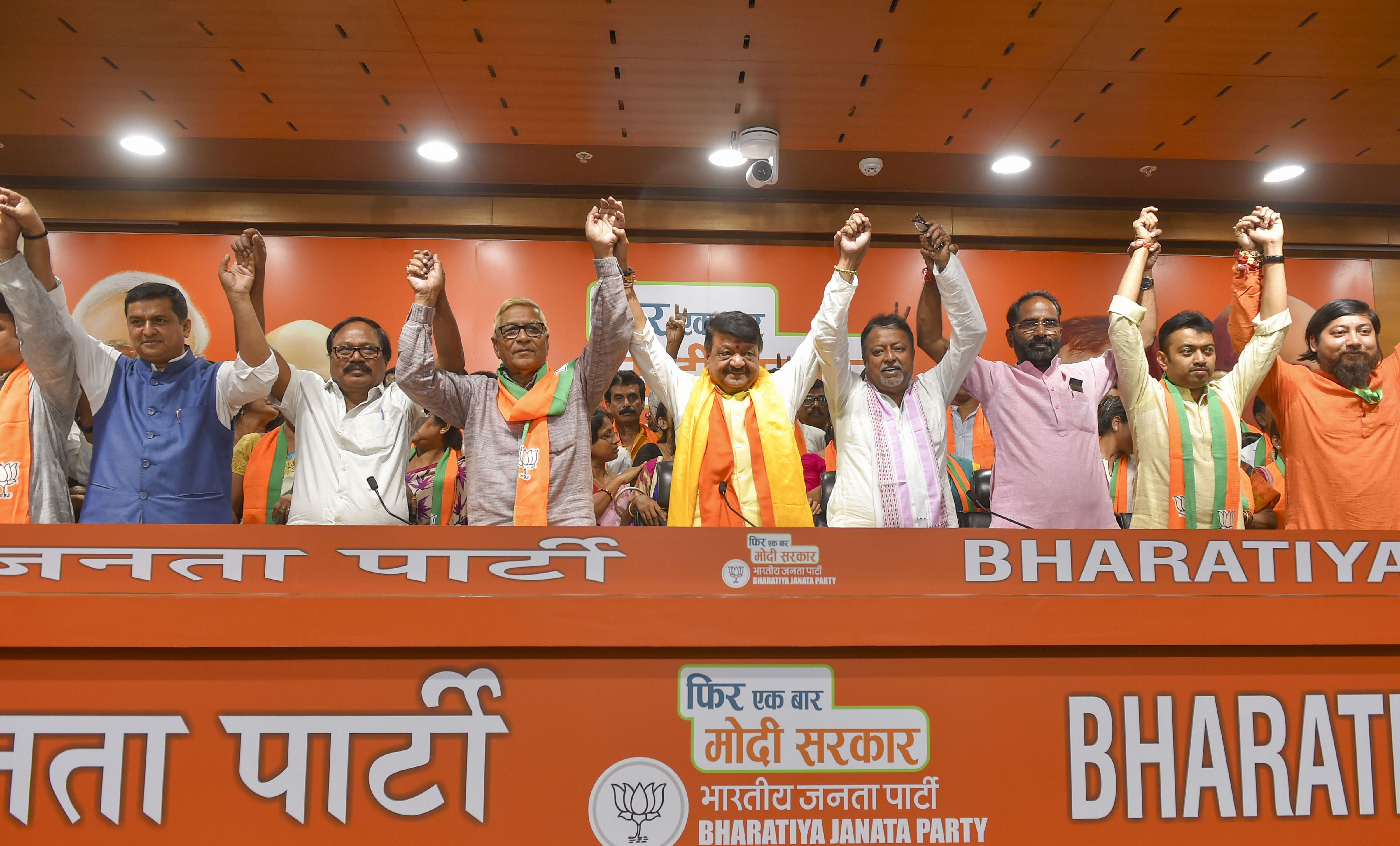 Three West Bengal MLAs, several councillors join BJP in Delhi