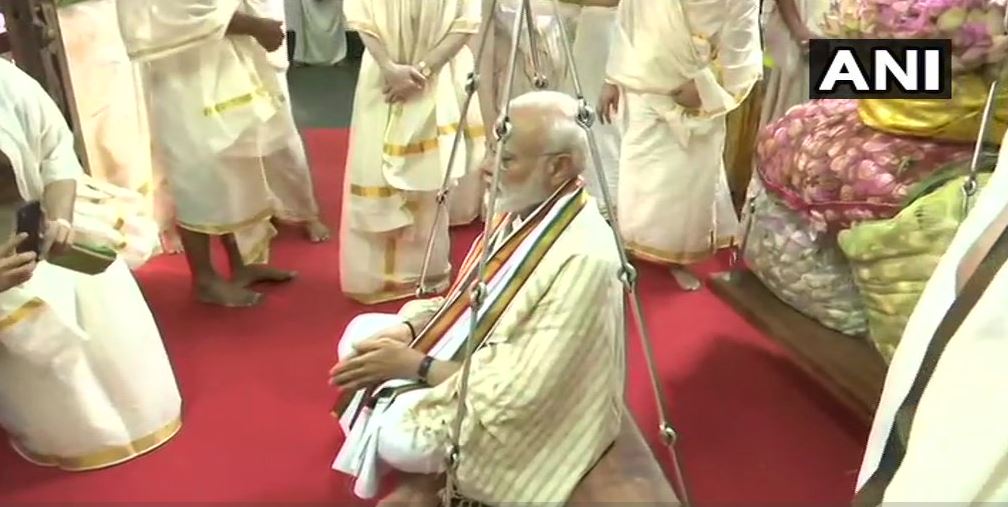 Modi reaches Guruvayur to offer prayers at Lord Krishna temple