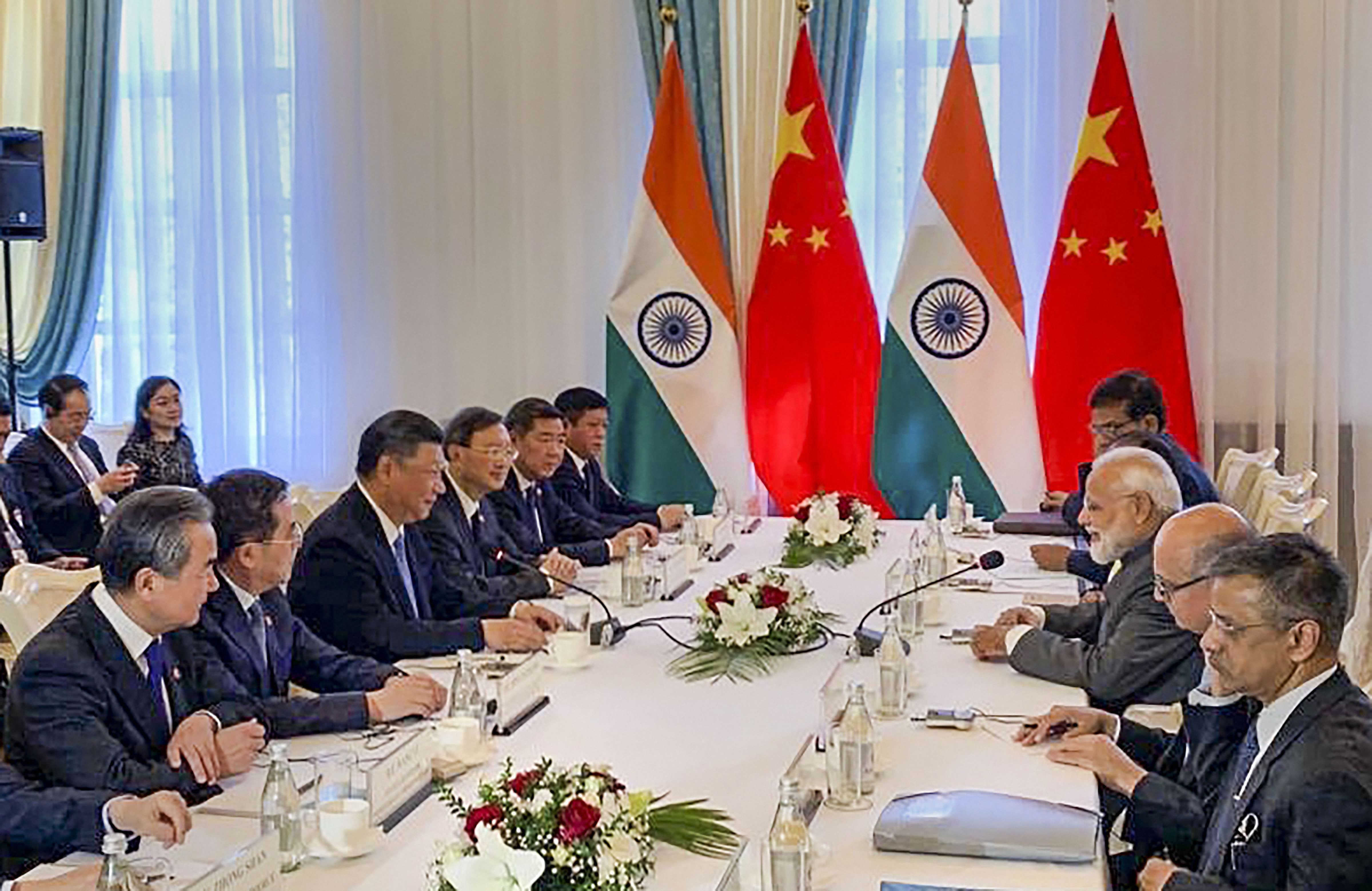 PM Modi meets Xi Jinping, The Federal, English news website