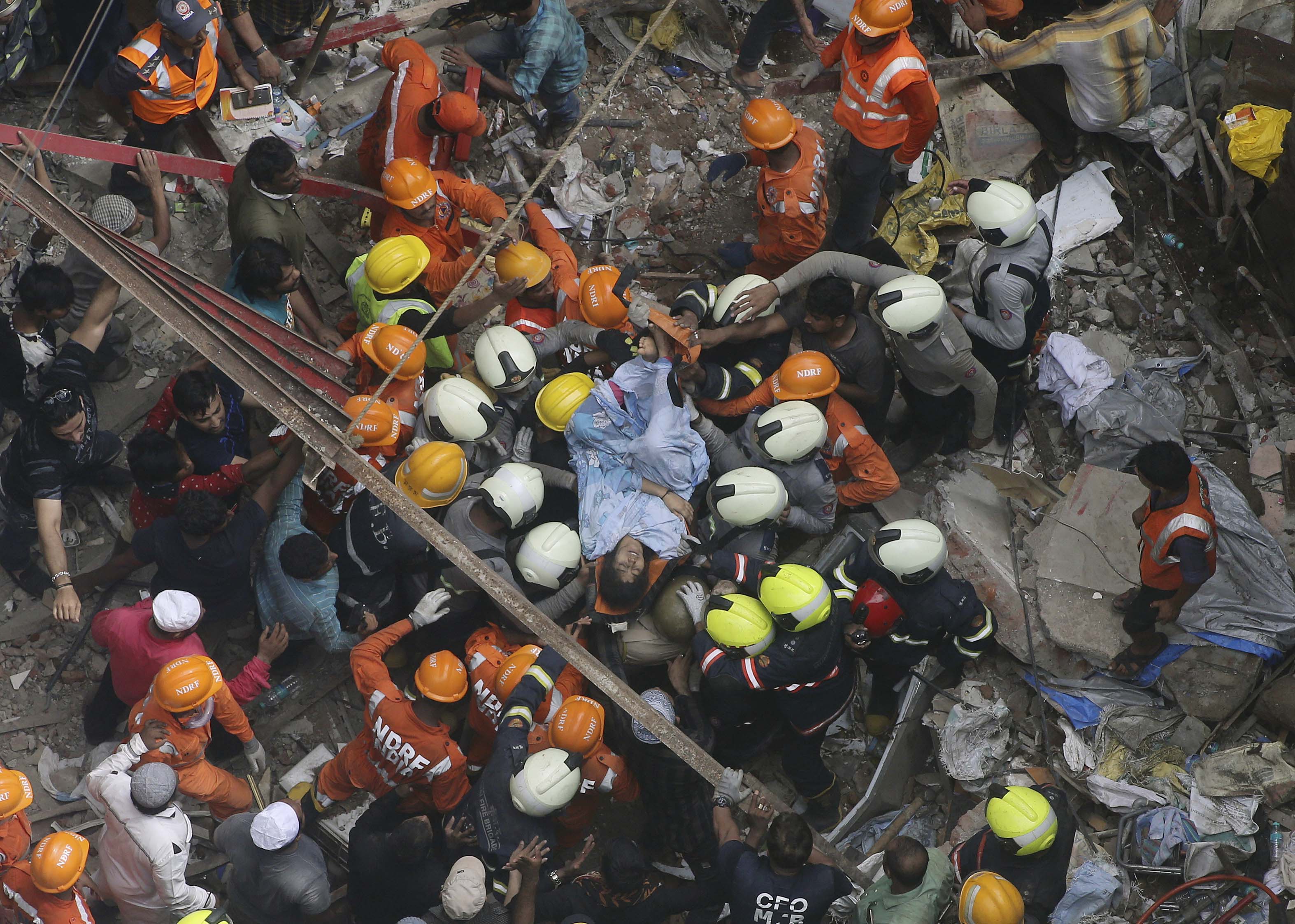 10 killed, over 40 feared trapped as Mumbai building collapses