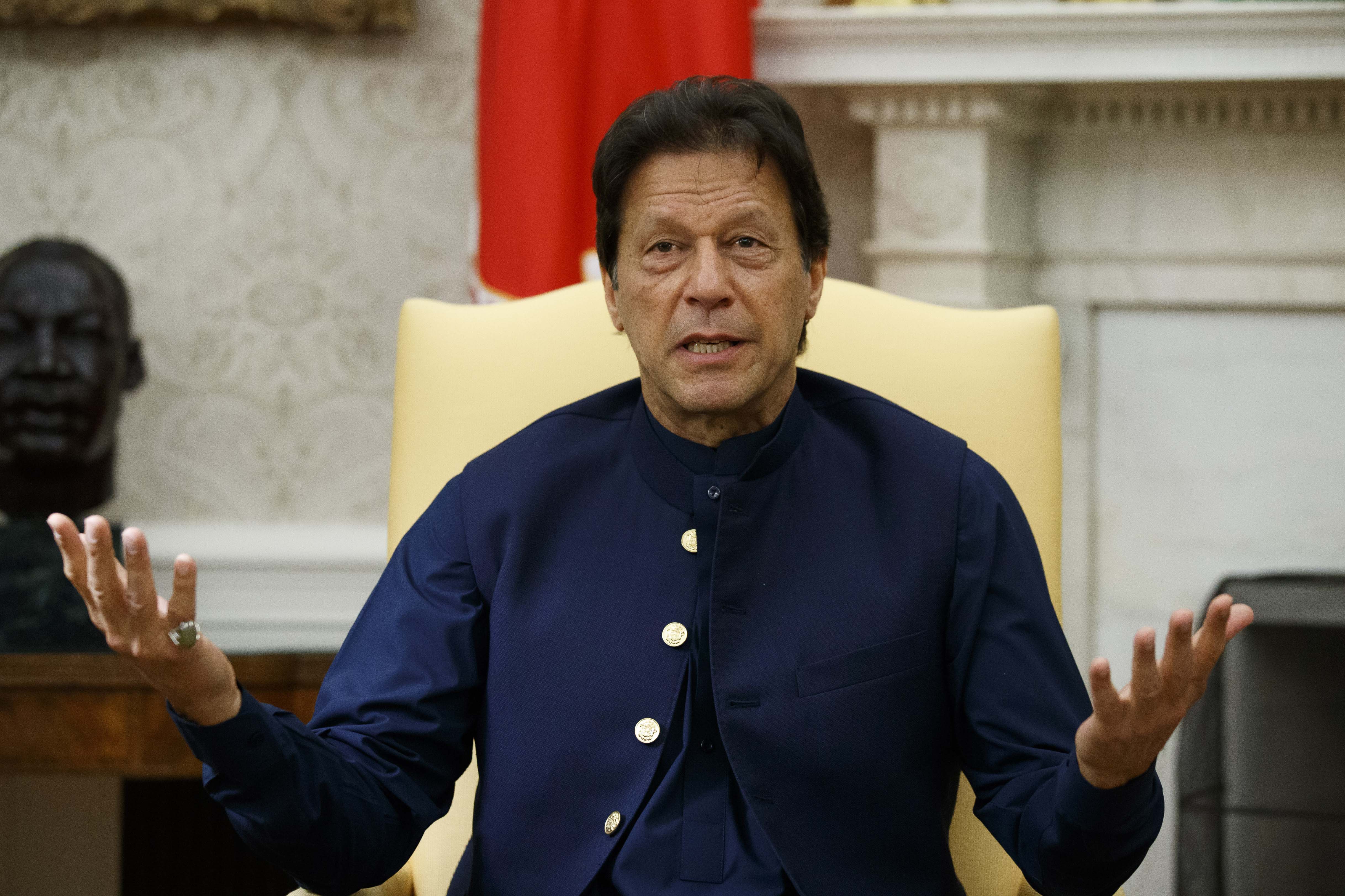 Will raise Kashmirs voice at every global forum: Pak PM Imran Khan