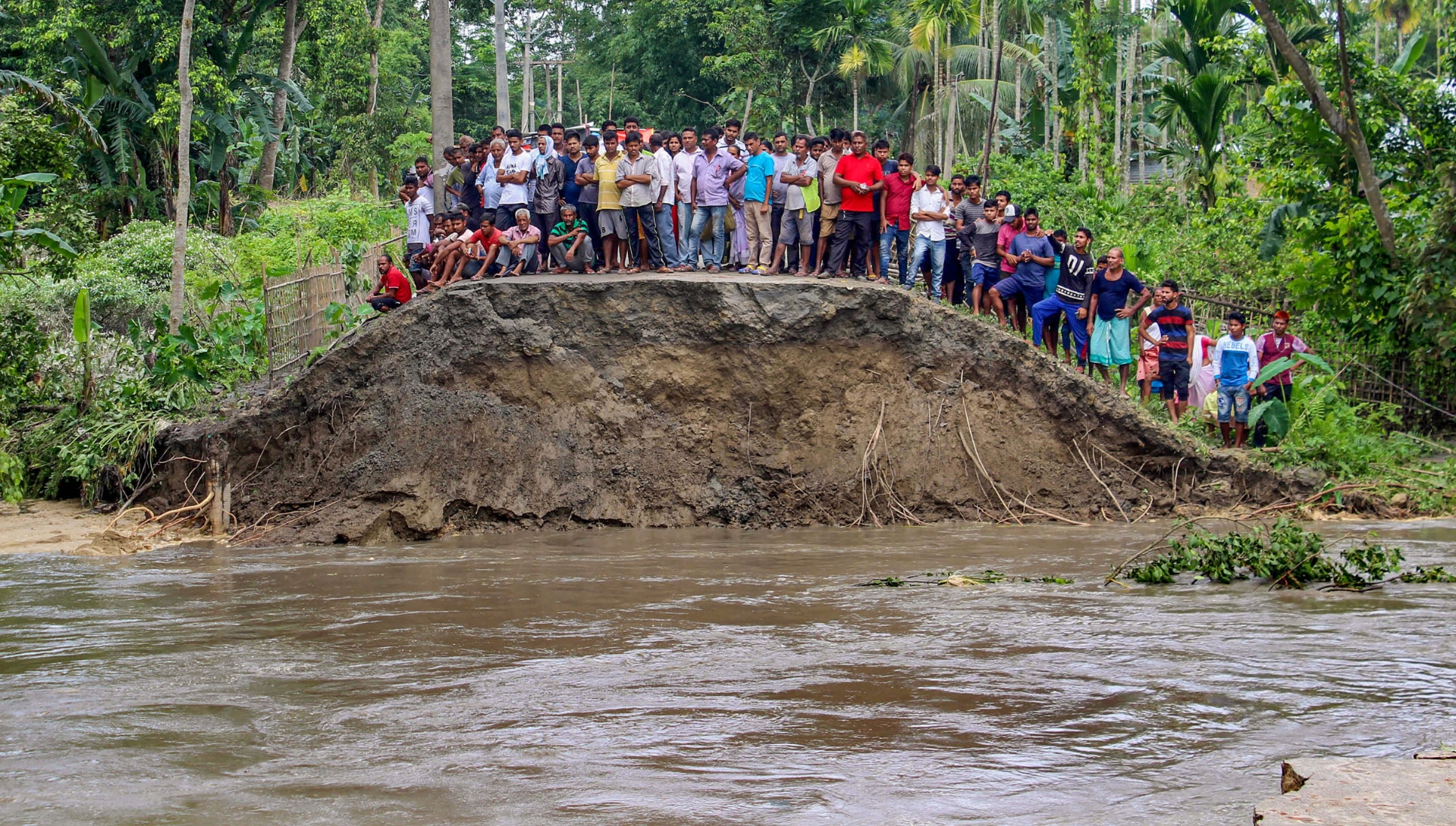 Assam floods, Kamrup, stranded people - The Federal