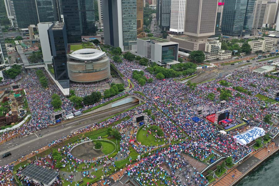 Thousands march again in huge Hong Kong anti-government rally
