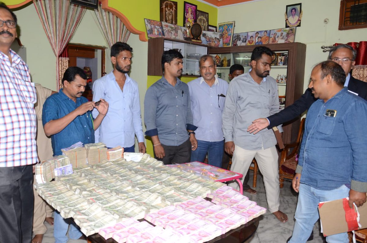 Telangana Tehsildar Cash Gold Seized The Federal