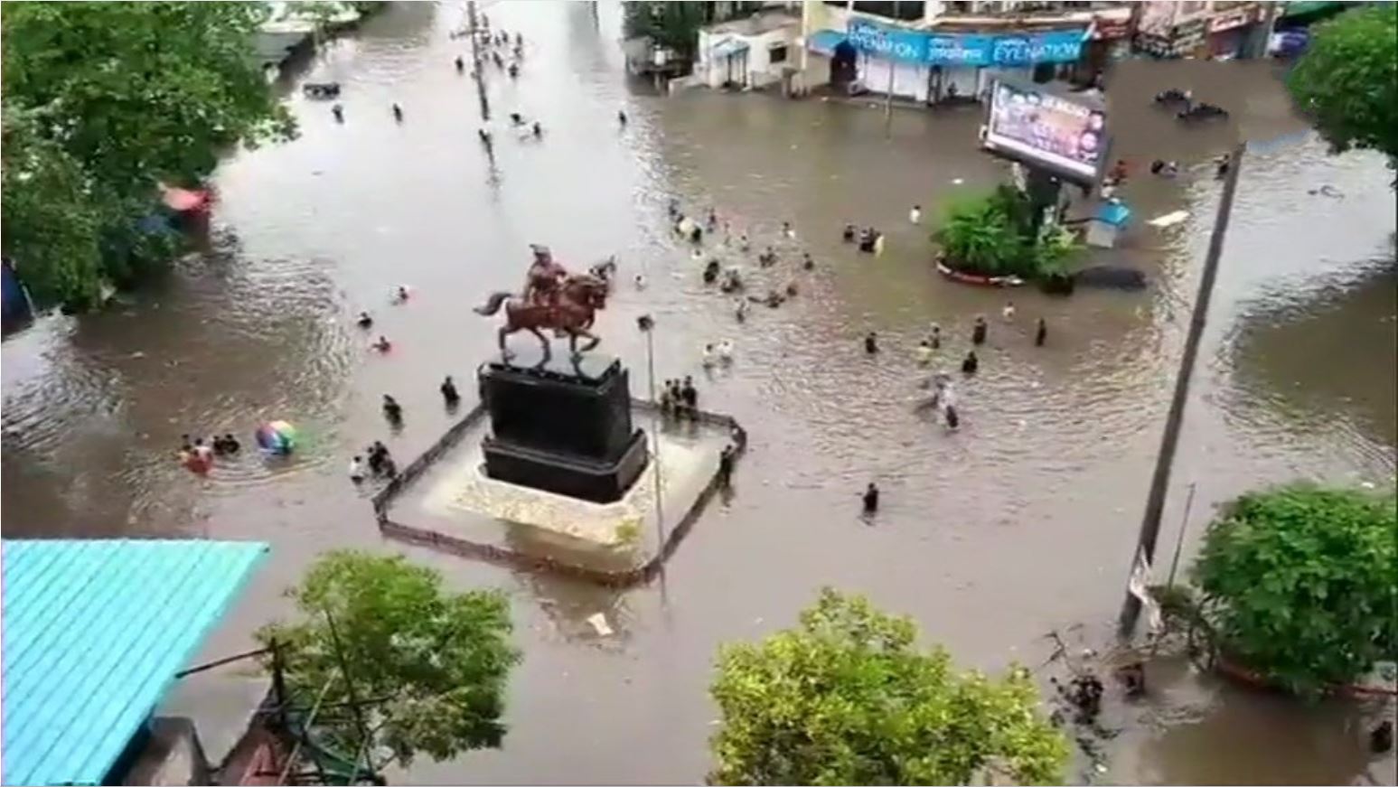 234 dead, 20 lakh displaced as four states reel under floods