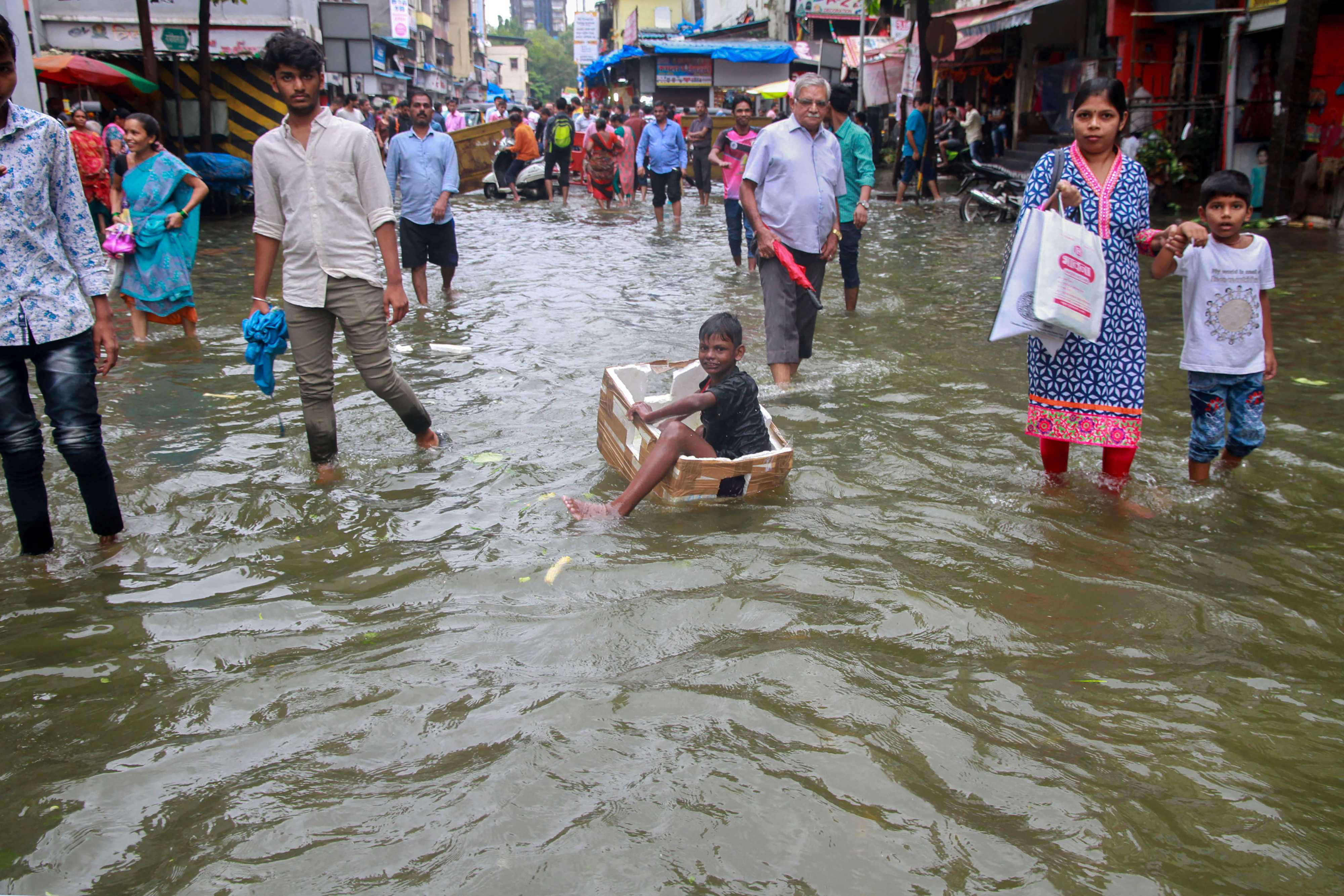 rains, floods, red alerts, orange alert, Kerala, Mumbai, IMD, Met, The Federal, English news website