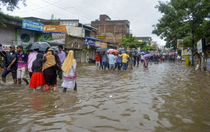 Karnataka rains 3 killed landslide