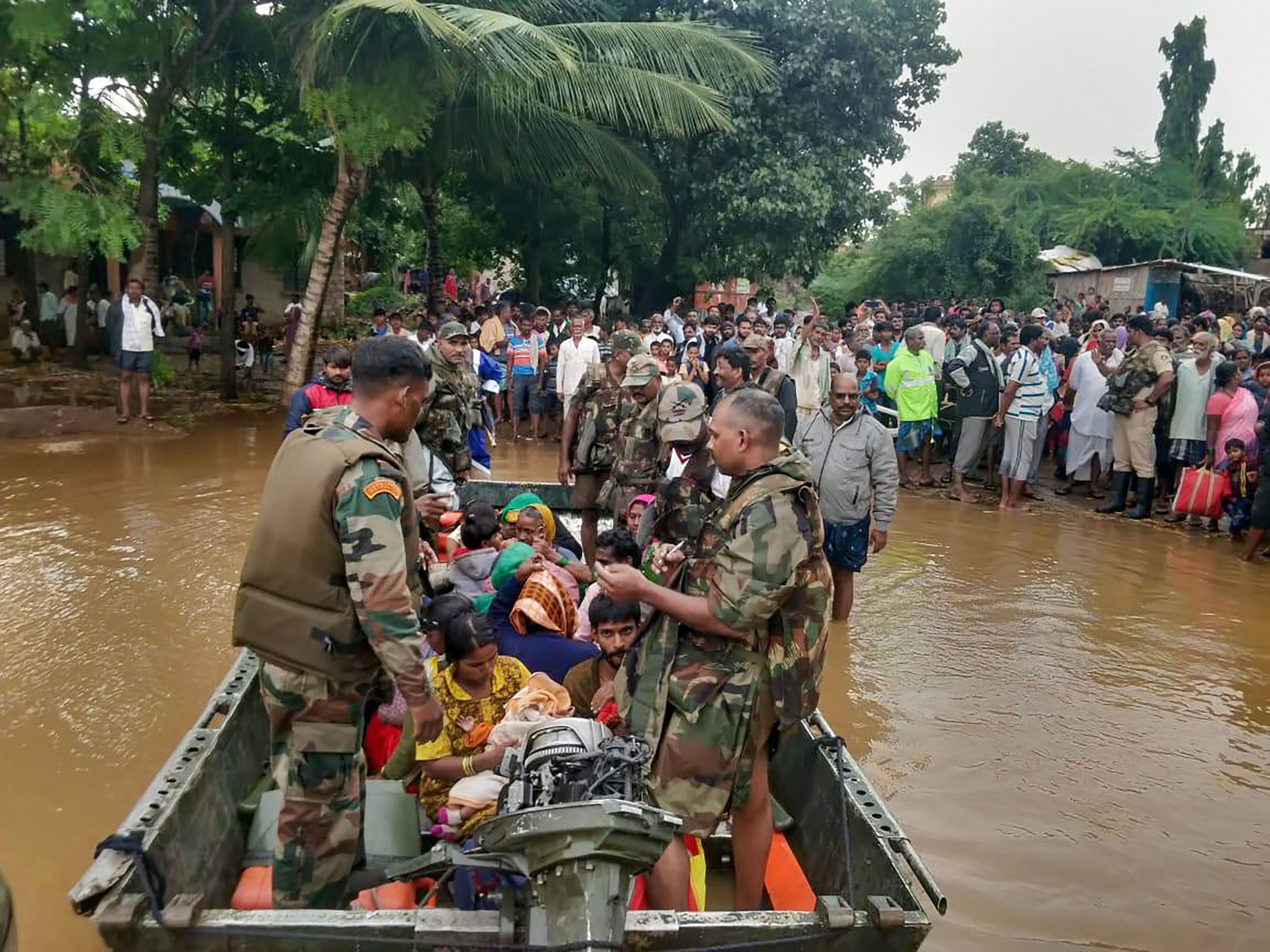 Union Home Minister Amit Shah, aerial survey, flood-affected areas Karnataka, The Federal, English news website