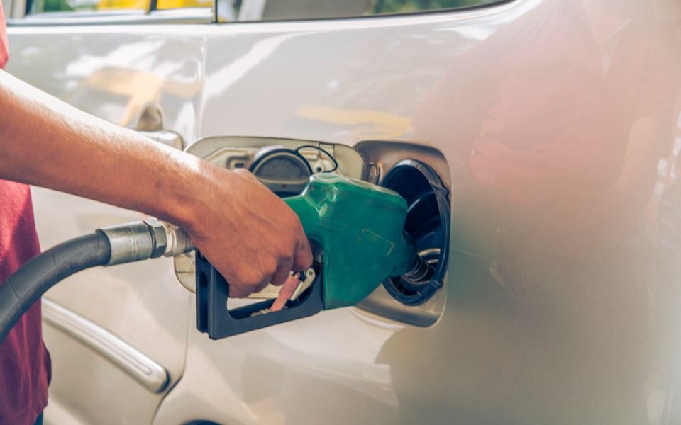 18 states, 6 UTs slash taxes on fuel. Read on to know prices in your city