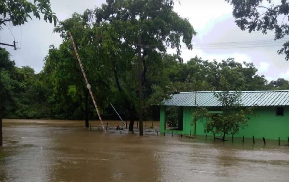 Daily wrap: Unnao rape victim critical; monsoon flood fury hits Ktaka