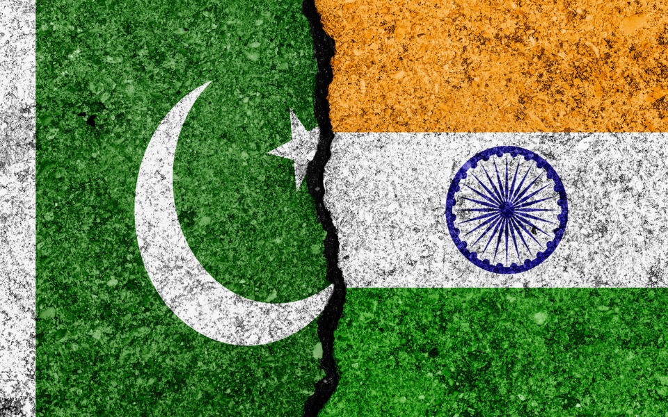 Pakistan, India, Facebook love