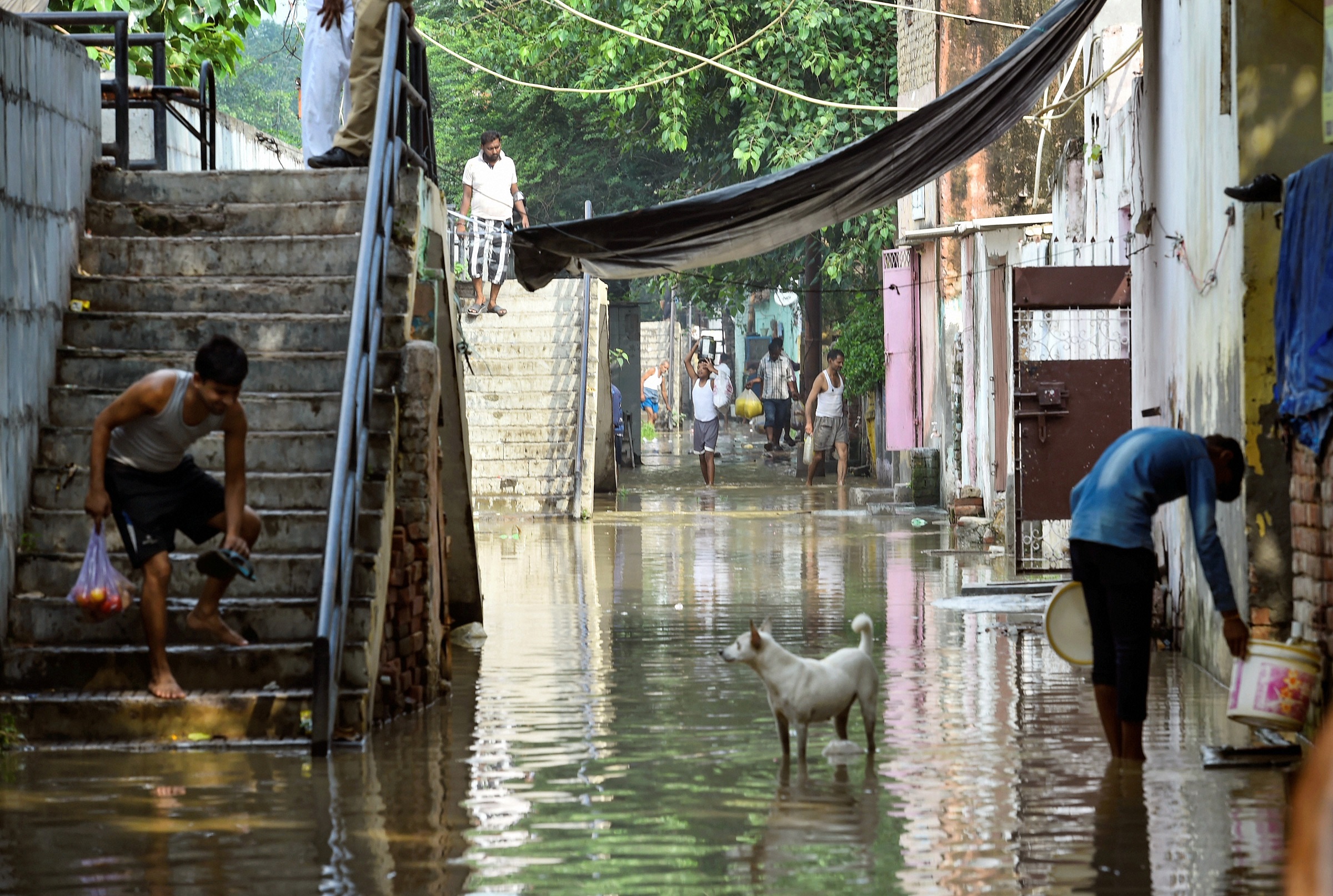 Delhi floods: Farmlands, shanties, shops inundated, evacuated people stare at bleak future