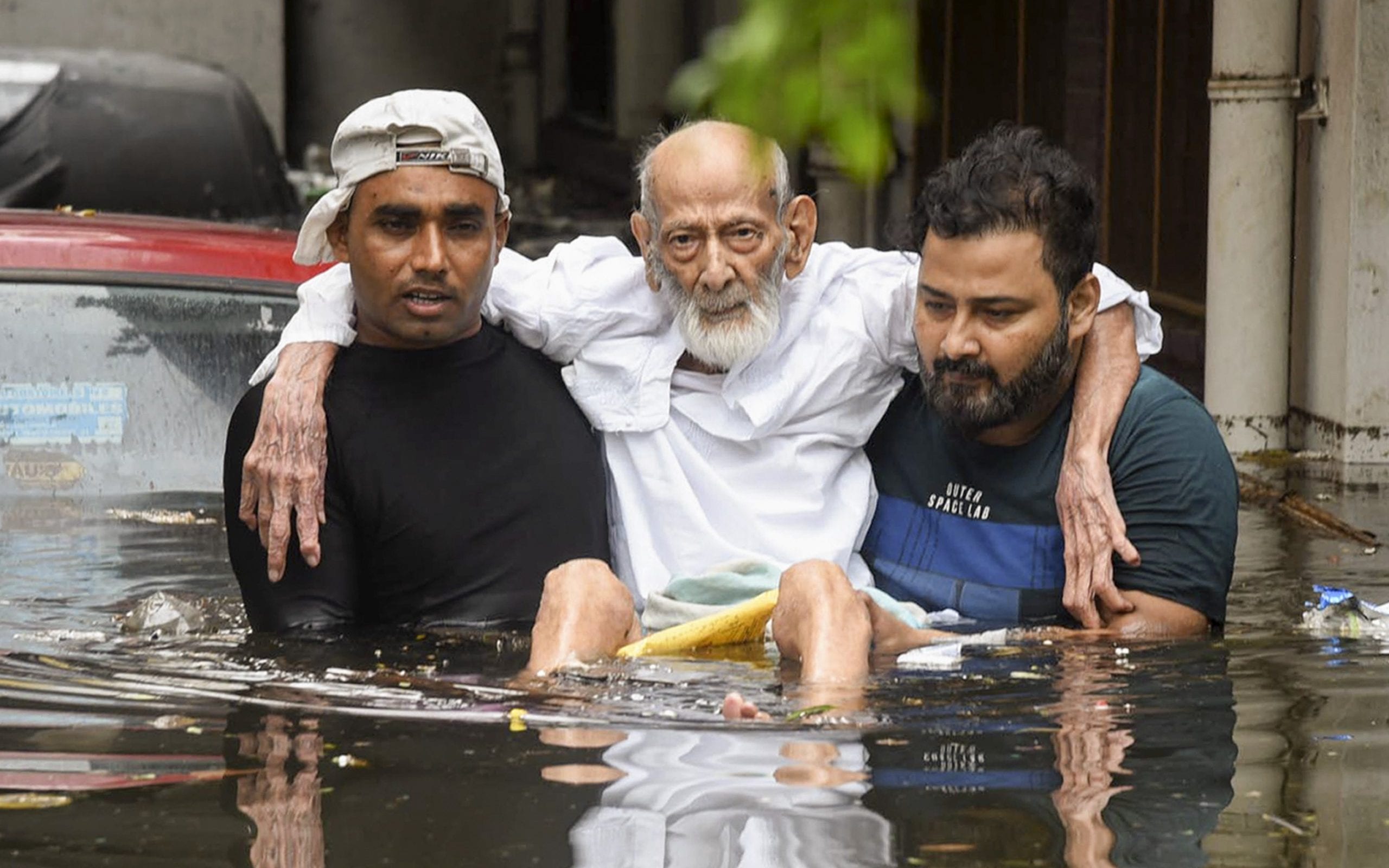 Non-stop rains devastate UP, Bihar, Maharashtra, leaving over 130 dead