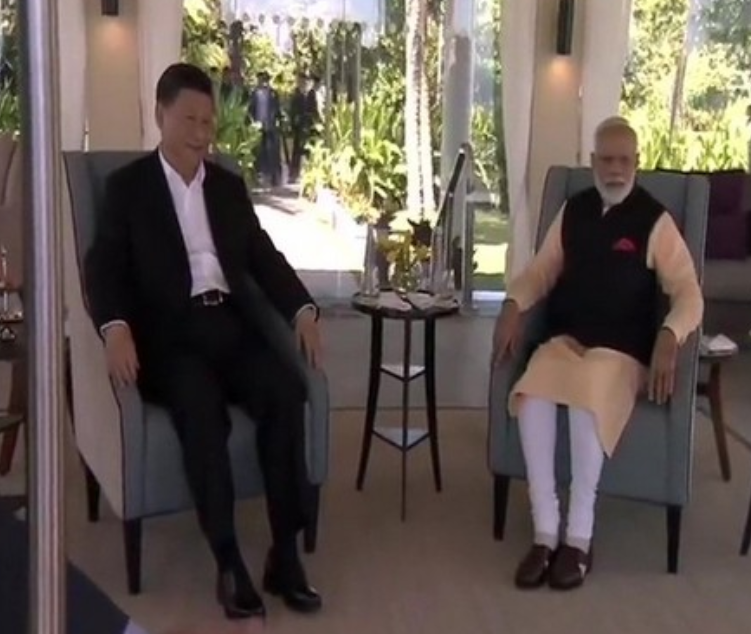 On Day-2 Modi, Xi spend quality time, discuss trade deficit at seaside resort
