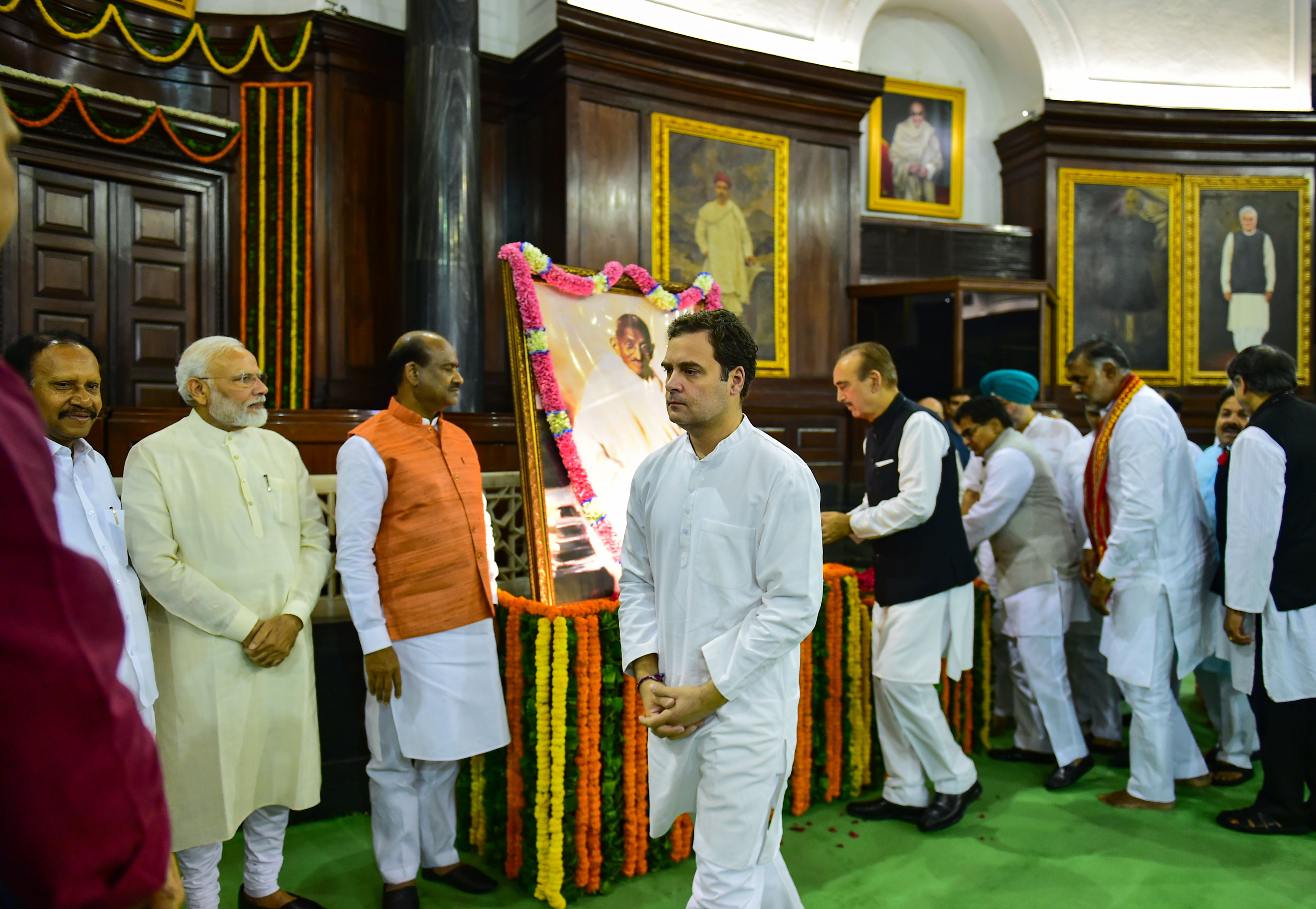 PM Modi, top leaders pay homage to Mahatma Gandhi at Rajghat