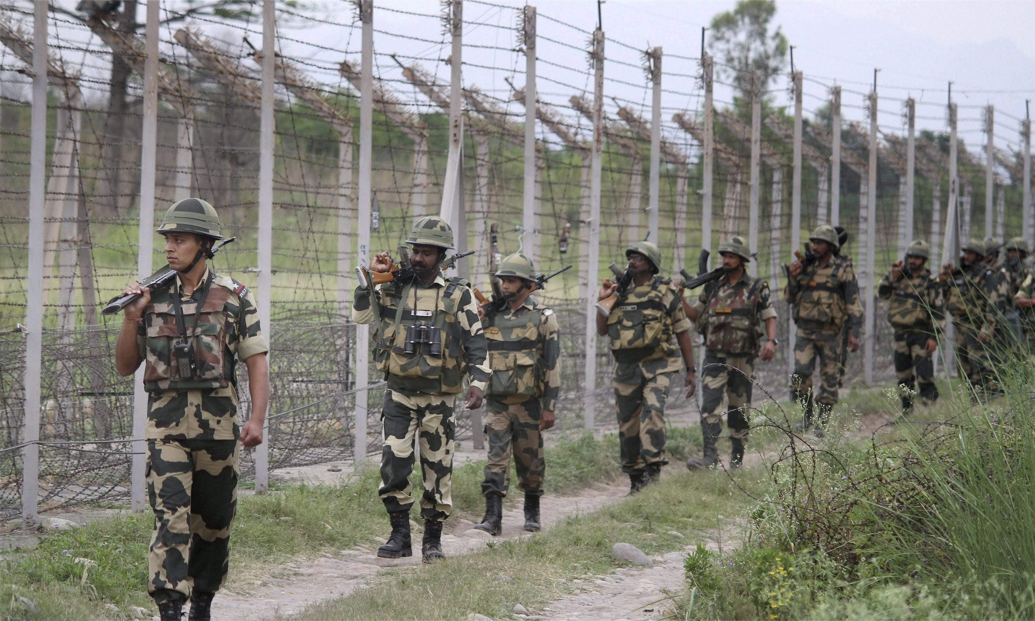 Pakistani troops violate ceasefire, fire towards Indian positions