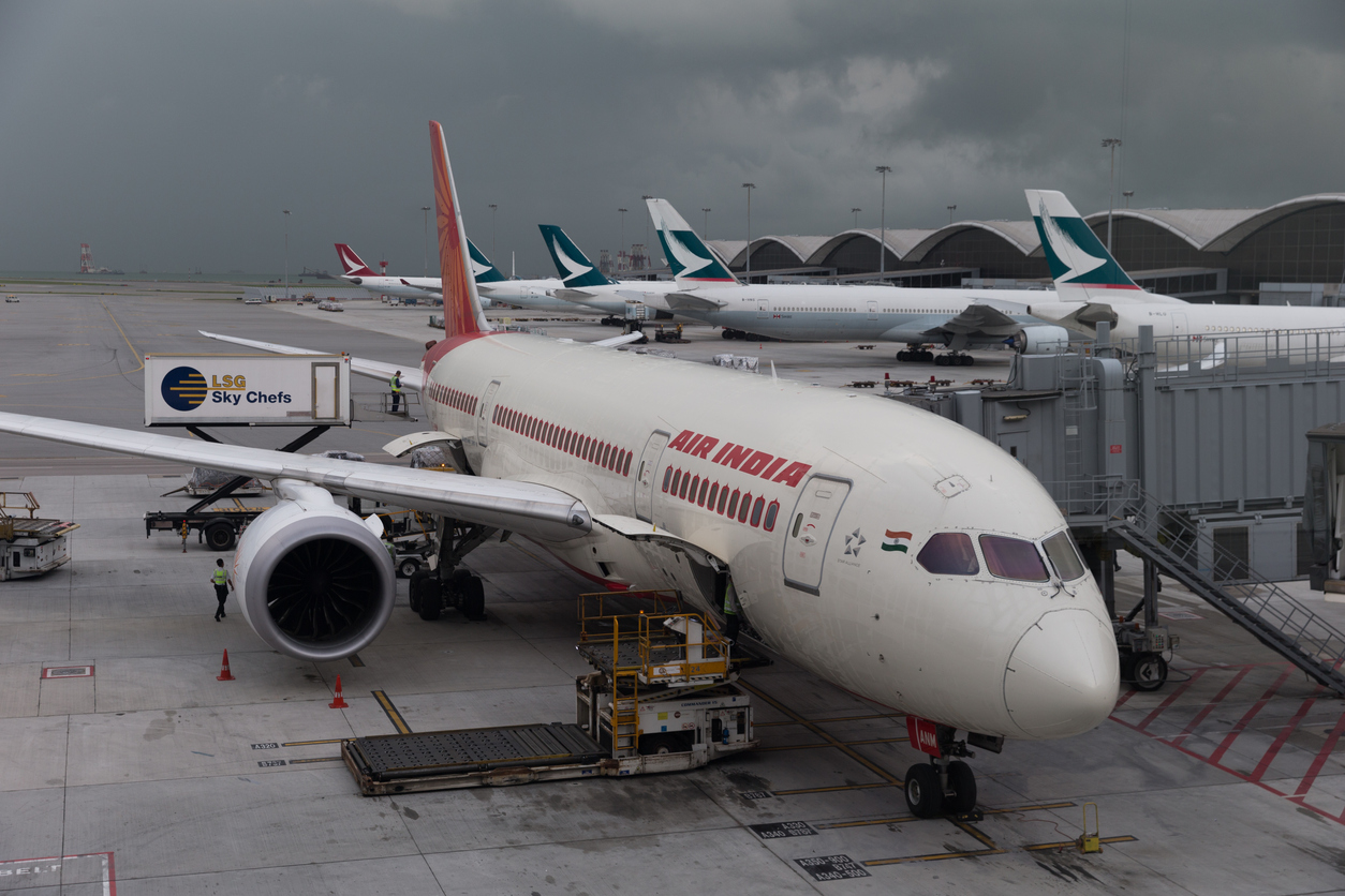 Centre to sell 100% stake in Air India, invites bid; trade unions call meet