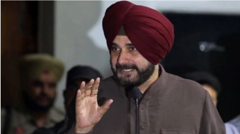 Sidhu’s tweets offer hint of ceasefire in Punjab Congress
