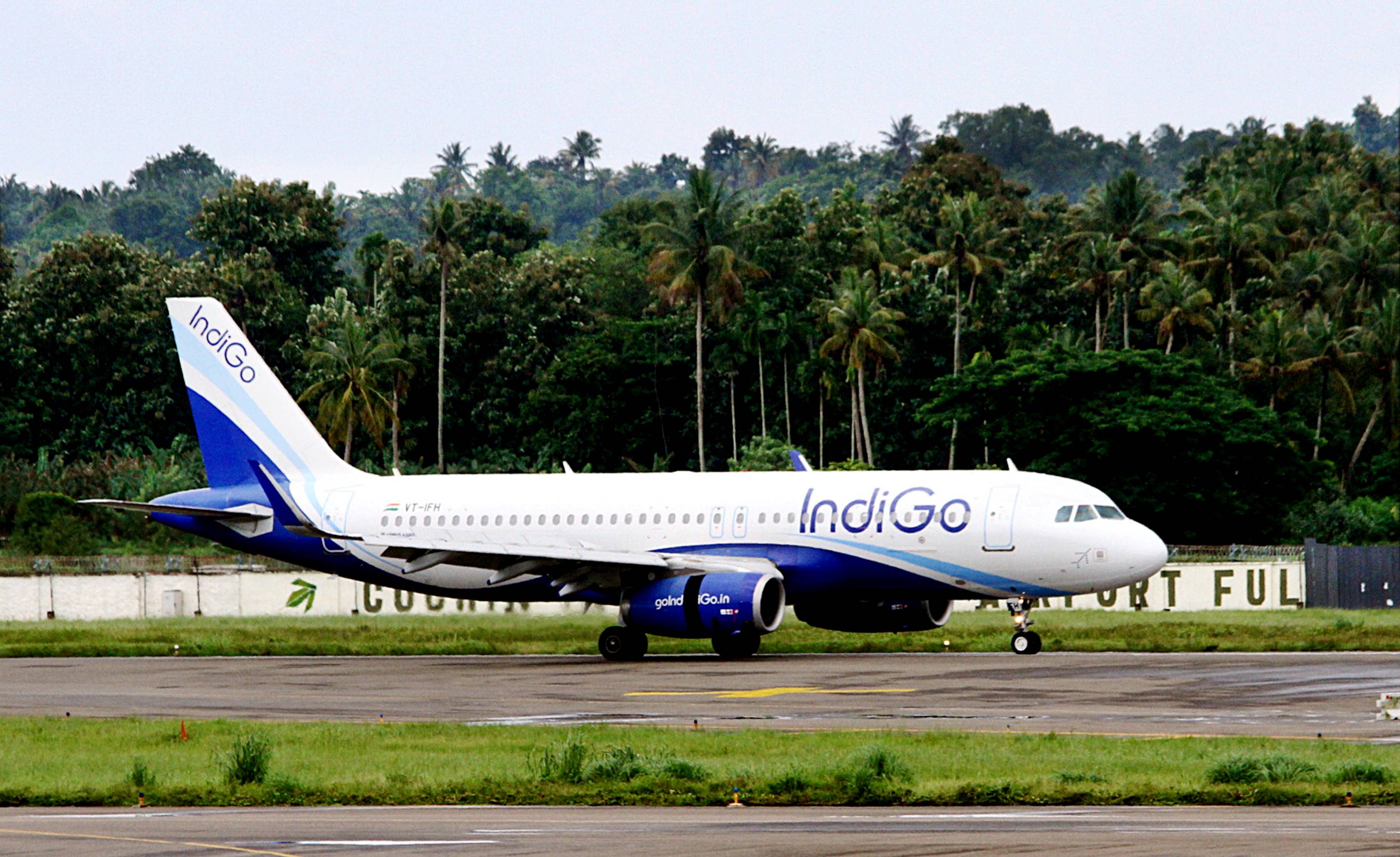 daytime, flights, Kochi airport runway, resurfacing work, morning flights, Cochin International Airport Ltd, CIAL