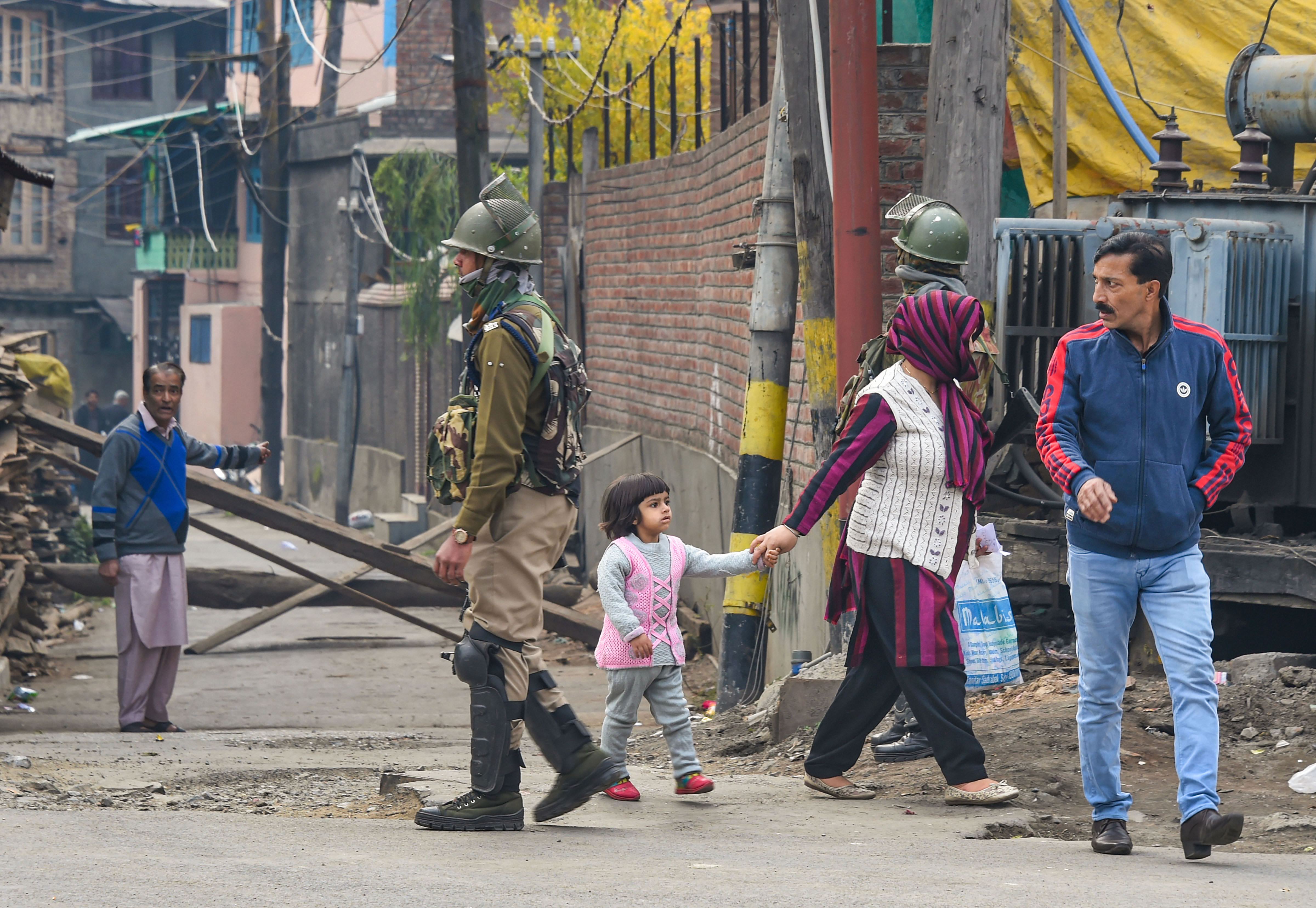 Restrictions imposed on Friday lifted from all parts of Srinagar
