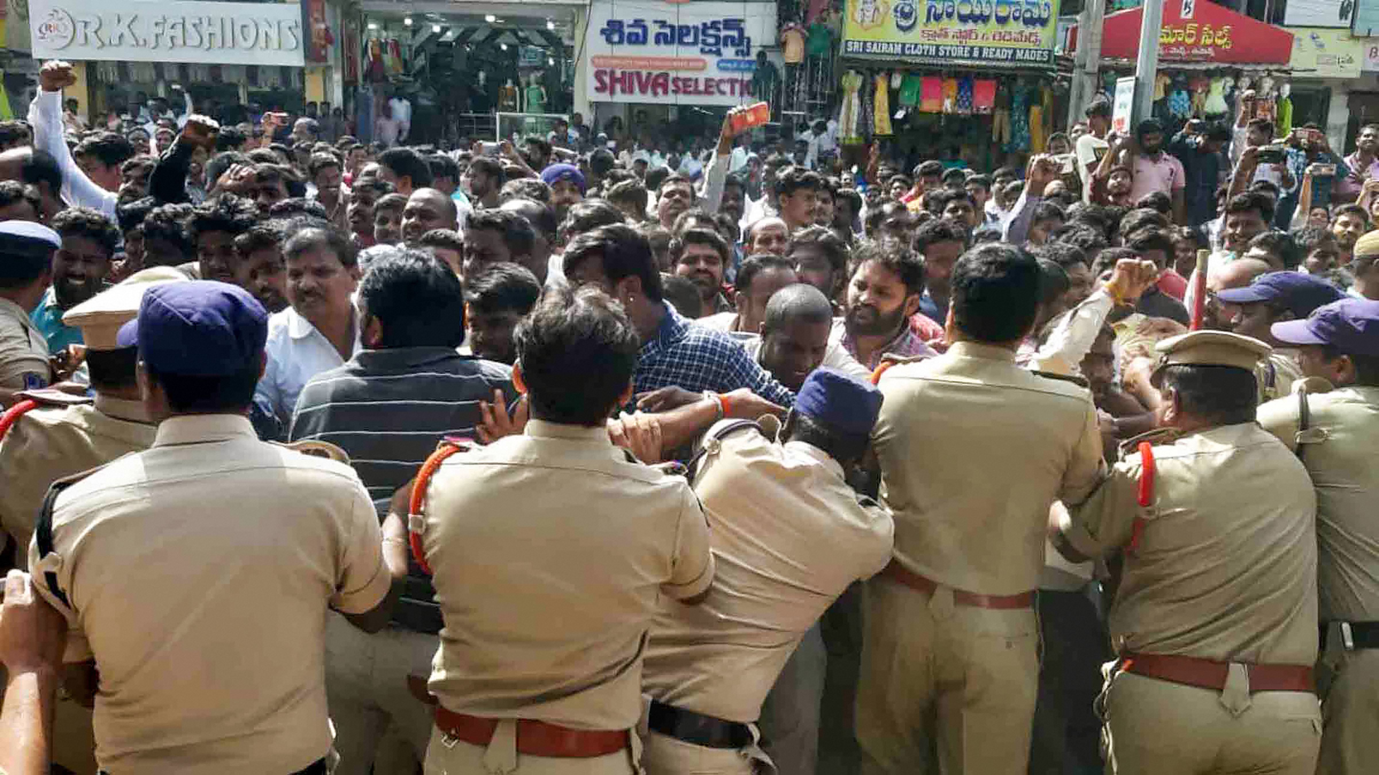 Hyderabad veterinarian, Disha, rape and murder, Telangana, protests, clash