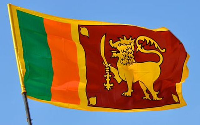 Arson, violence as protestors storm Lankan Presidents residence
