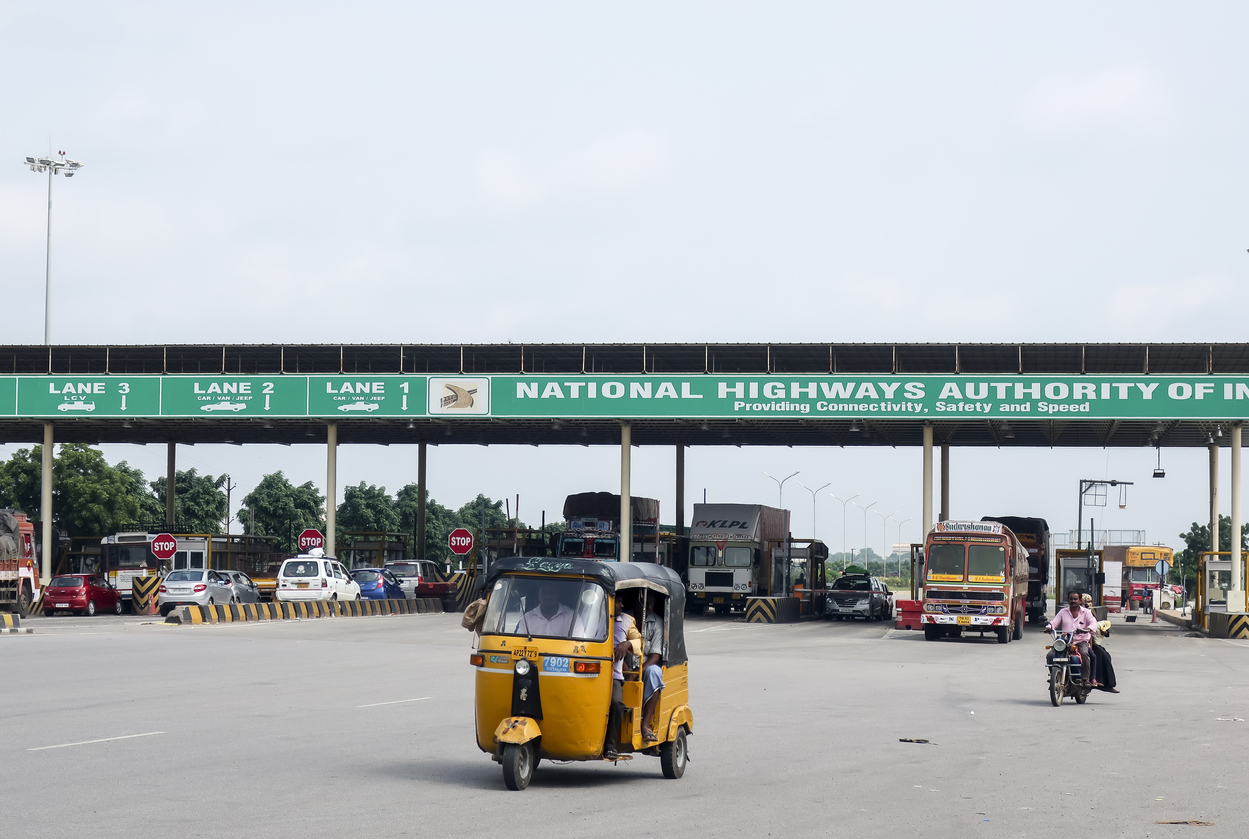 Vehicles can’t wait more than 10 seconds at toll booths: NHAI guidelines