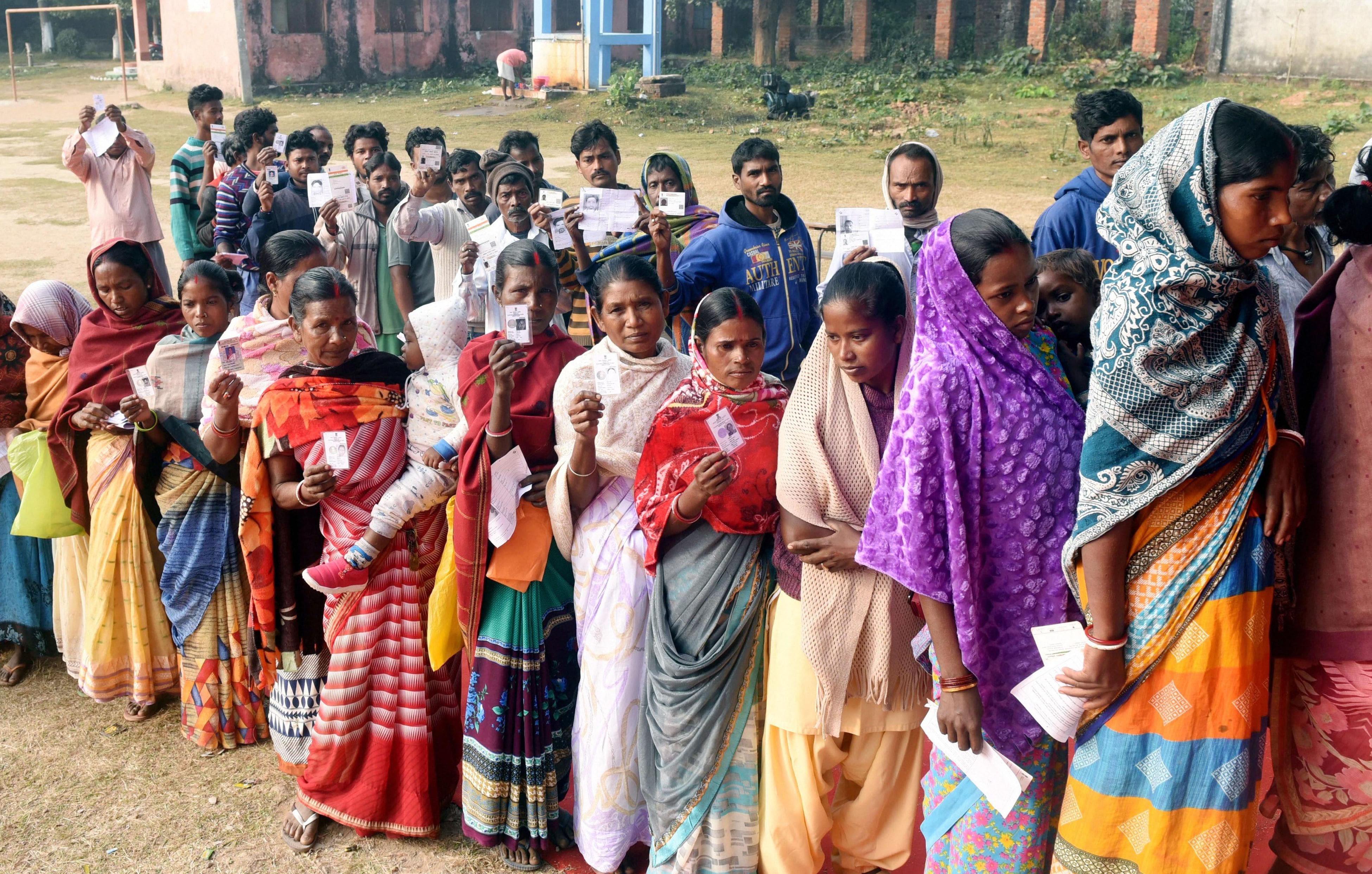 2nd phase polls in Jharkhand records 64.39% turnout amid violence,1 killed