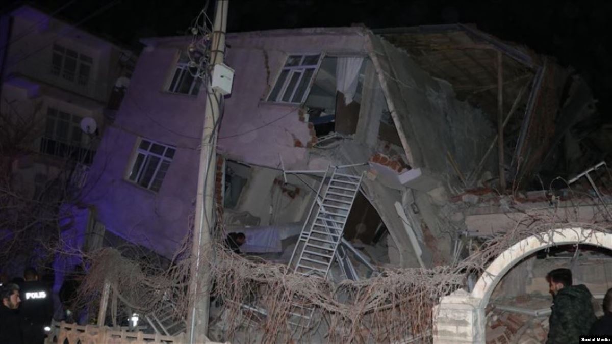 Powerful earthquake kills 18 people in eastern Turkey