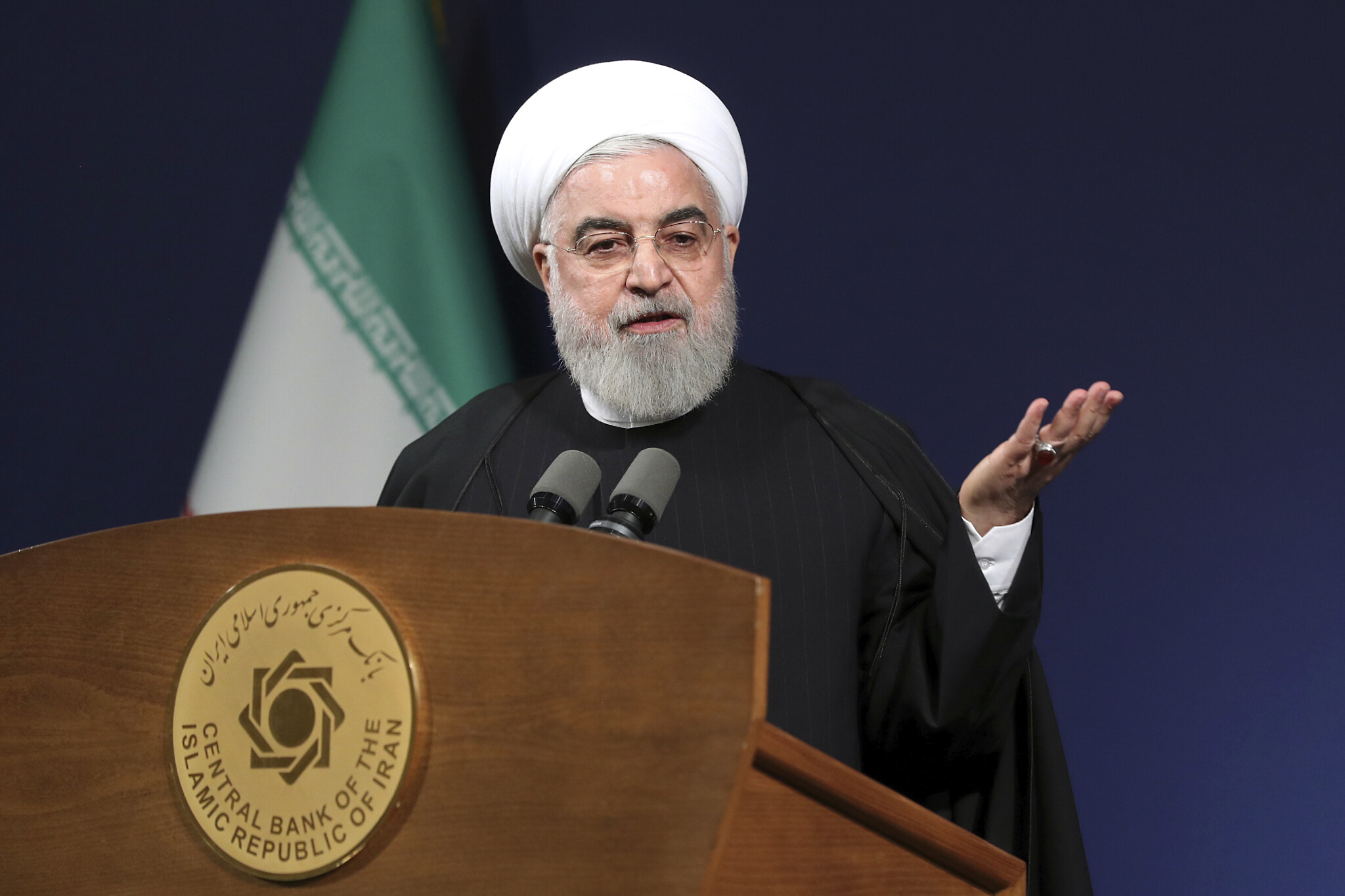 Rouhani says Iran wants dialogue, working to prevent war