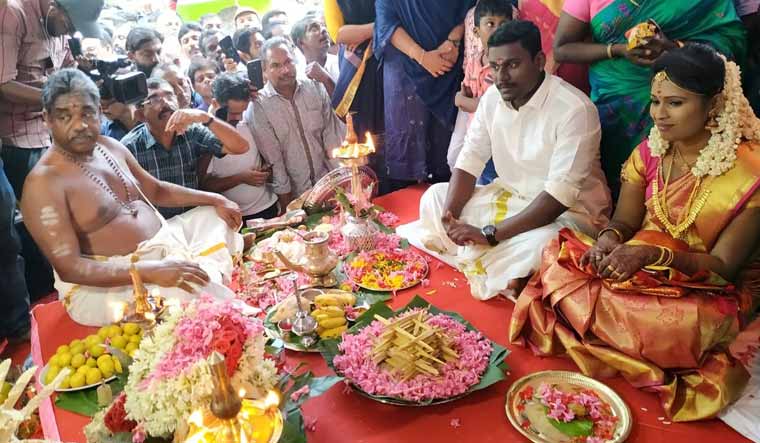 Cutting across religious lines Kerala mosque hosts Hindu wedding