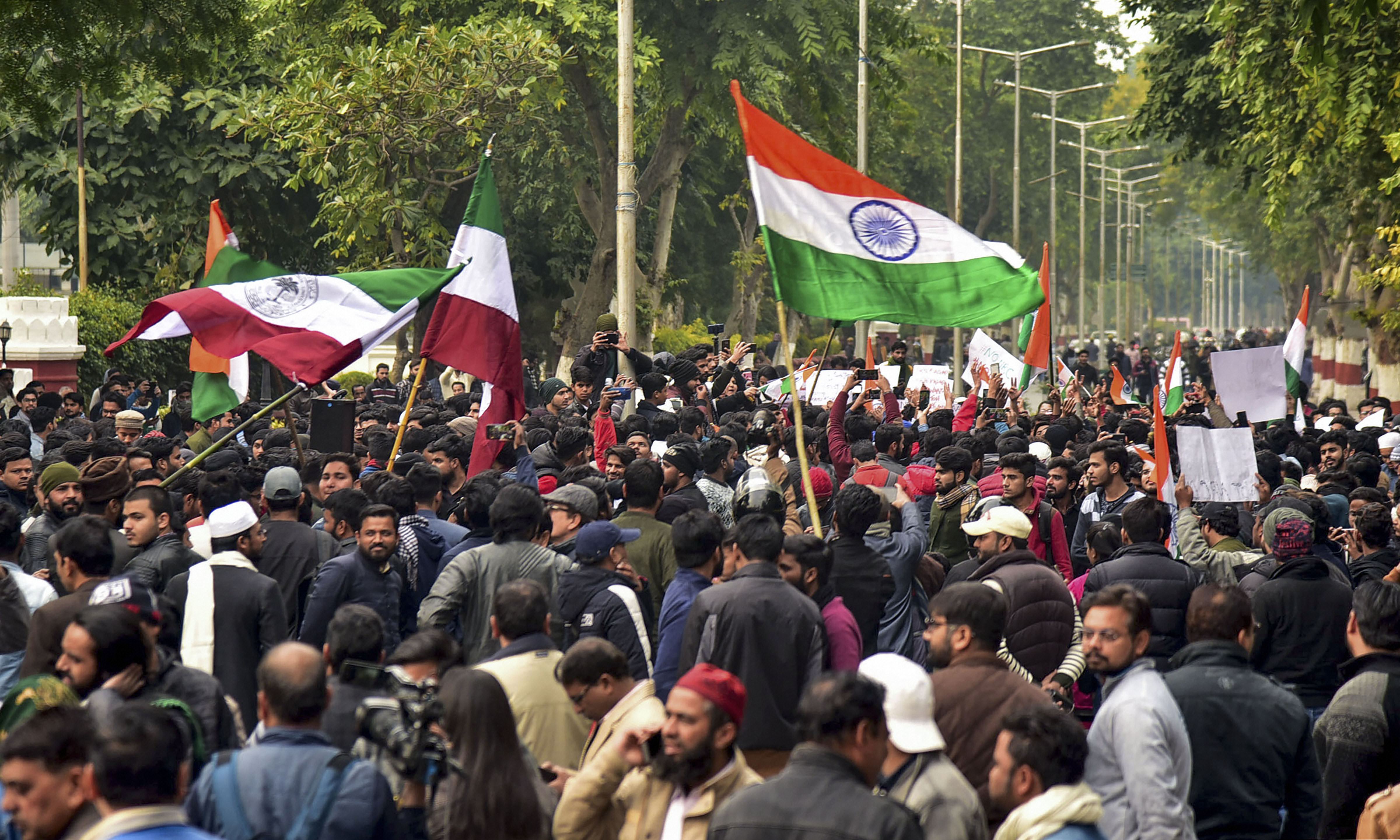 Aligarh Muslim University, AMU, students, Jawaharlal Nehru University, JNU violence, JNU President, Aishe Ghosh, protest, goons, JNUSU