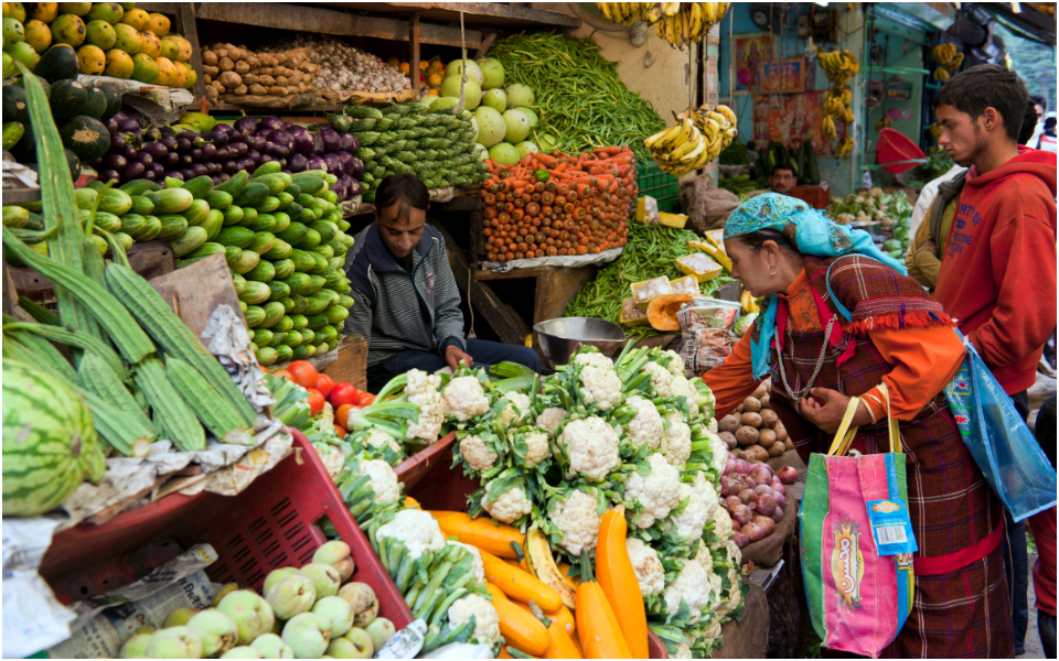 WPI inflation eases to 13.56% in Dec; food items, veggies see price rise