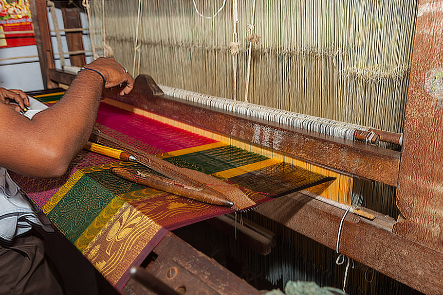 Knot an easy job for textile weave revivalists