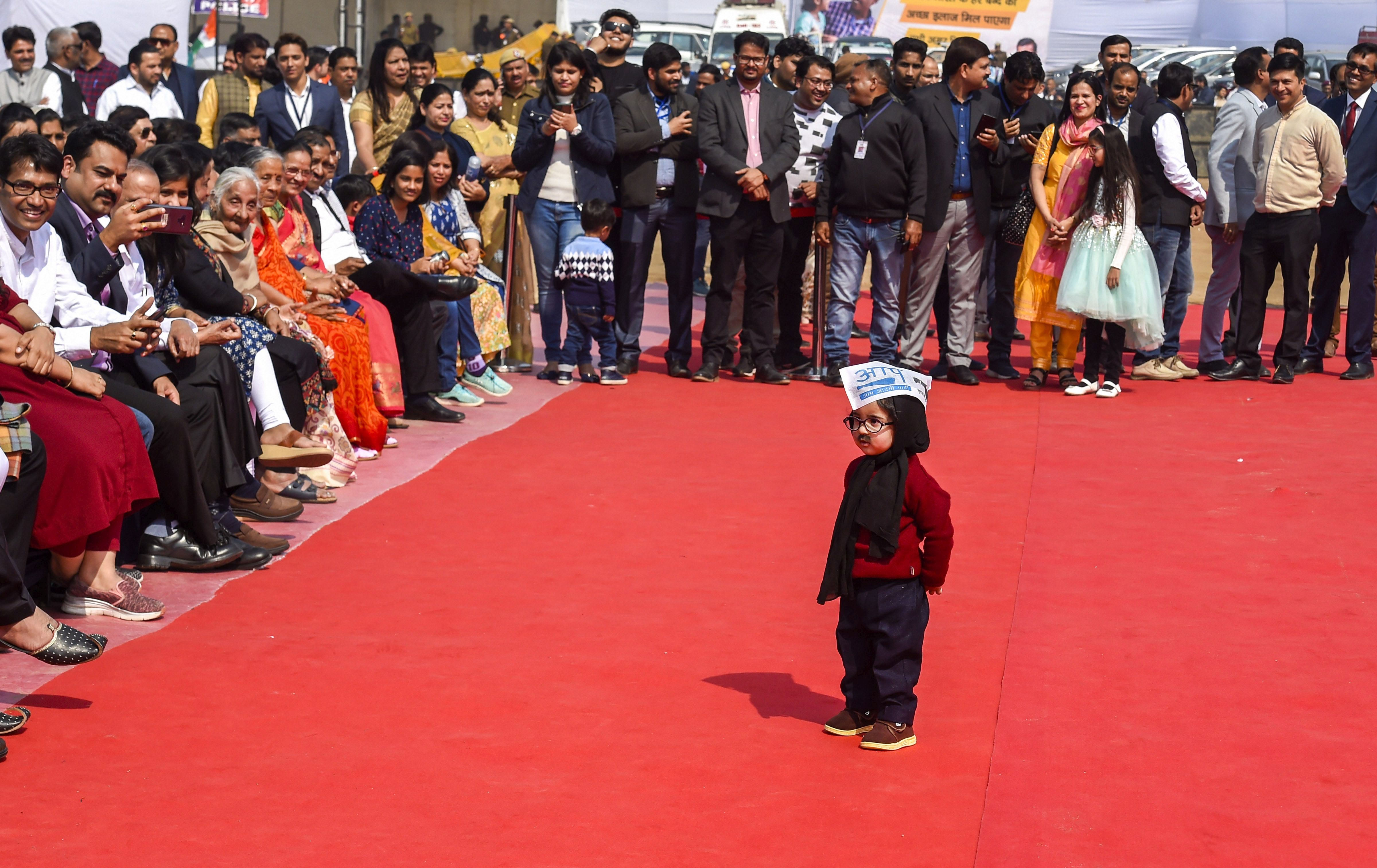 Kejriwals guests: Baby Mufflerman and an eclectic mix of Delhi builders