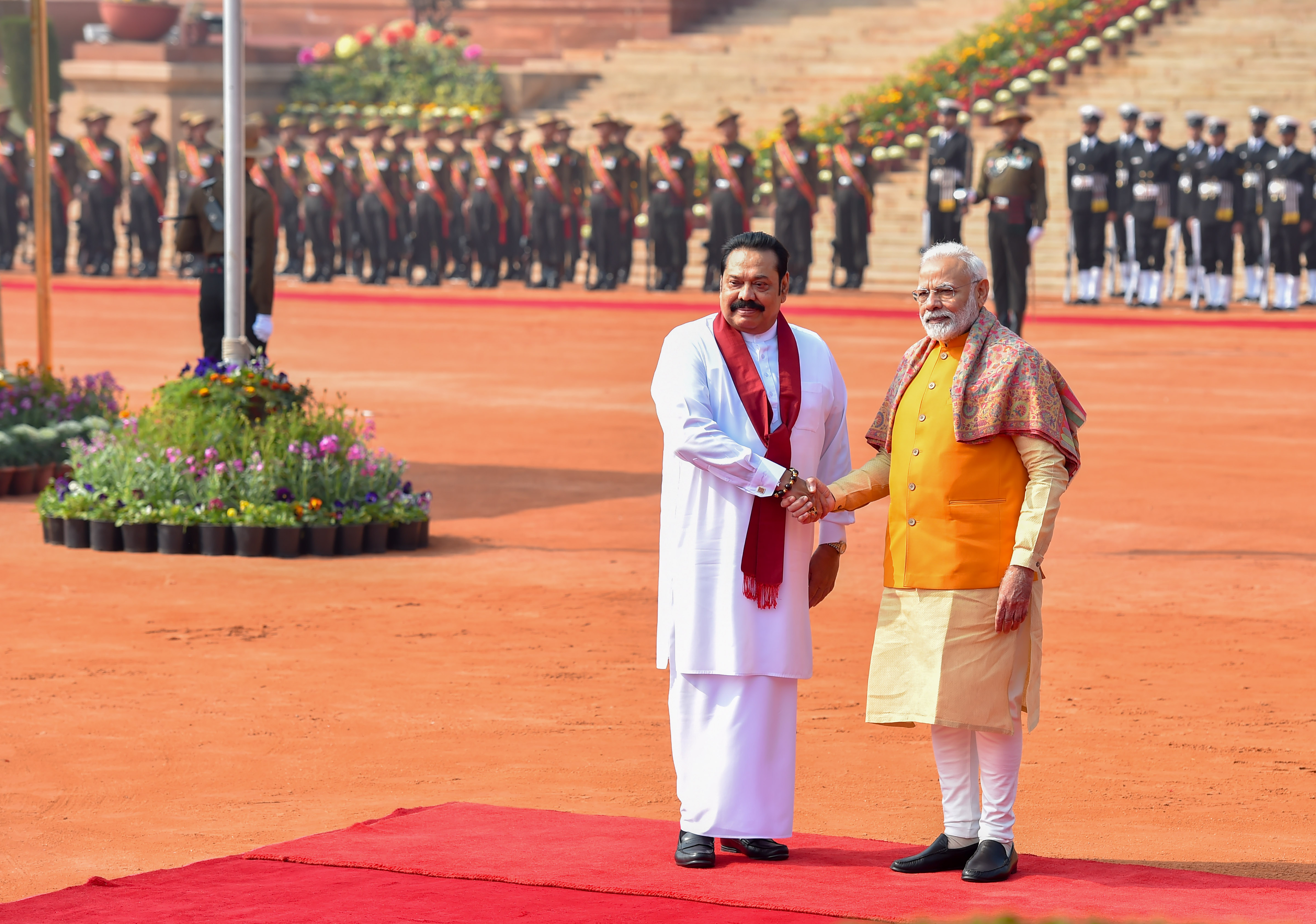 Modi holds talks with Sri Lankan PM Mahinda Rajapaksa