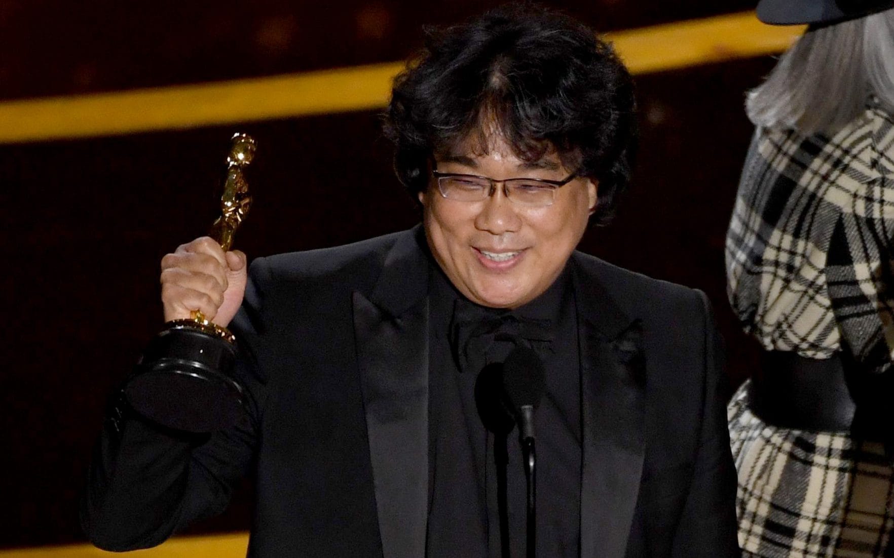 Bong Joon Ho wins Oscar for best original screenplay for ‘Parasite