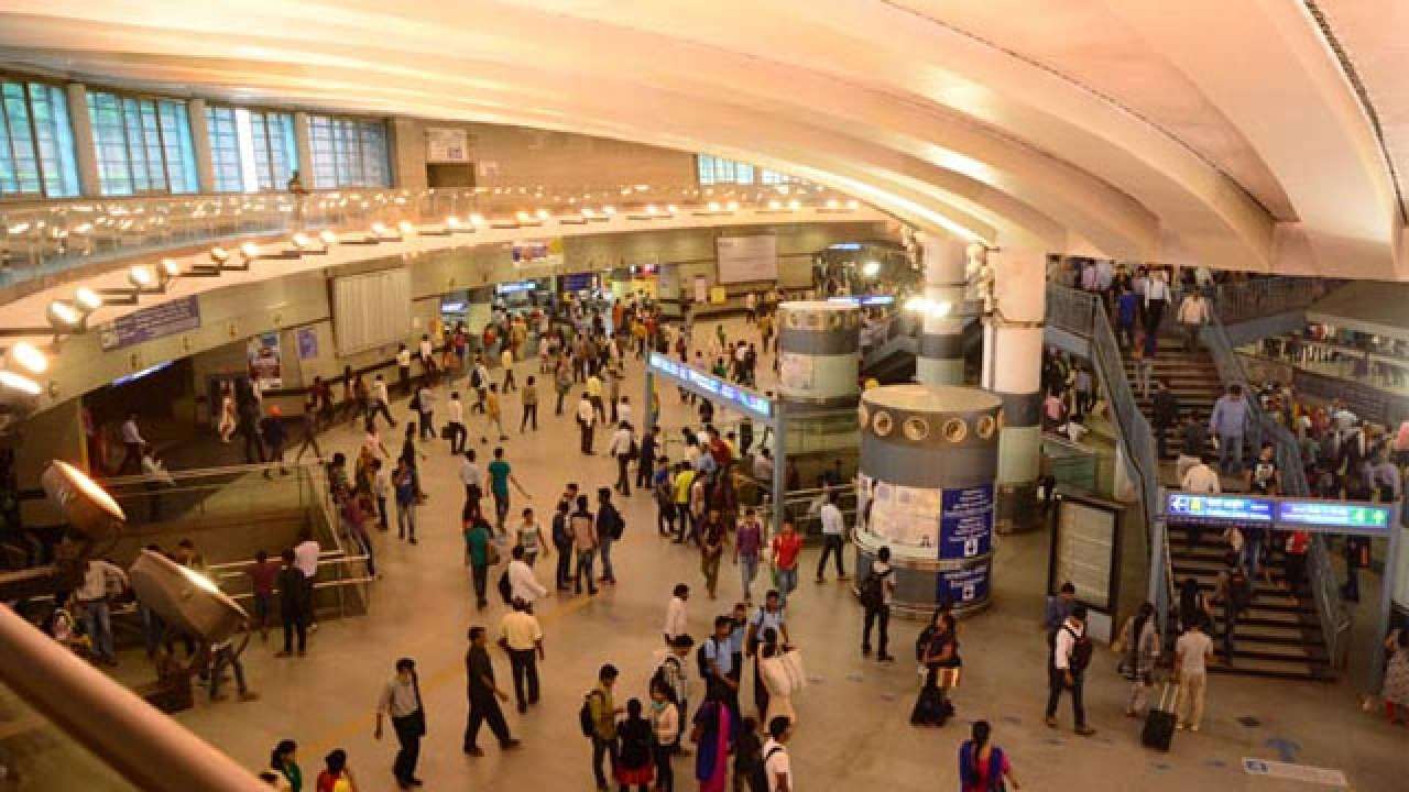 Six detained for ‘Goli Maaro’ slogans at busy metro station in Delhi