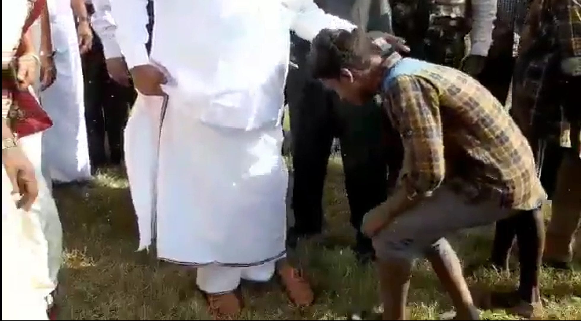 Tribal boy made to remove AIADMK ministers footwear, netizens irked