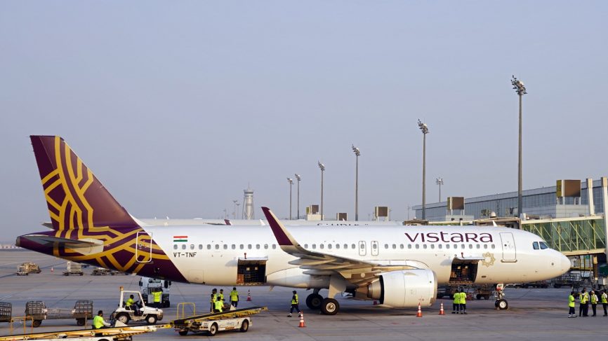 Vistara takes delivery of its first B787-9 Dreamliner aircraft