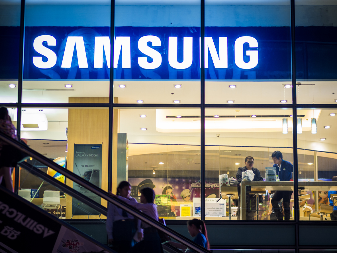 Samsung makes the best as coronavirus cripples Chinese mobile handset makers